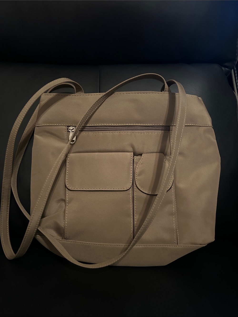 Women’s Everyday Crossbody Tote Bag in Taupe